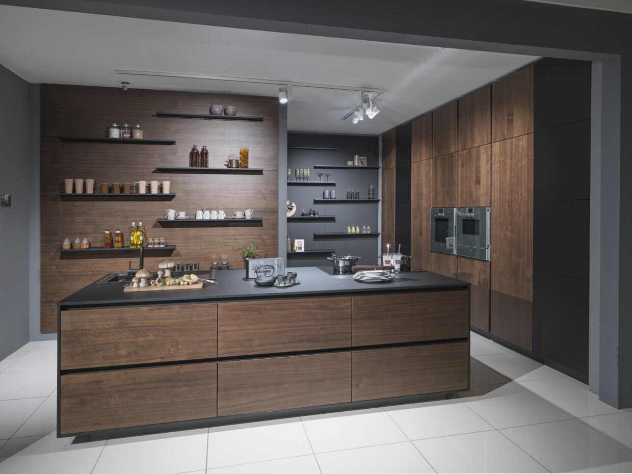 2020 Hausmesse K03 Florenz6810 Montana6815 SmartM4626 01